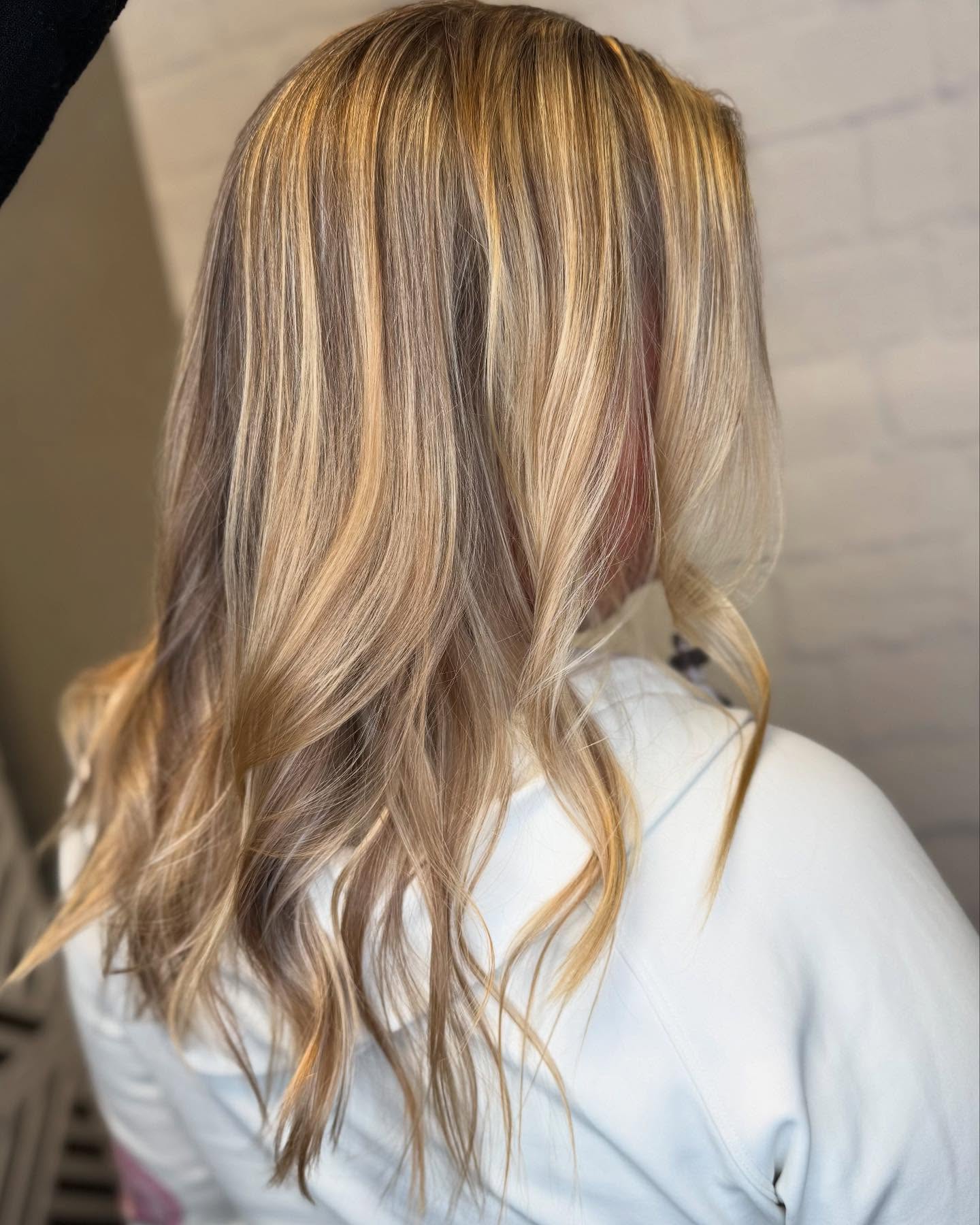 Dimensional blonde with soft waves